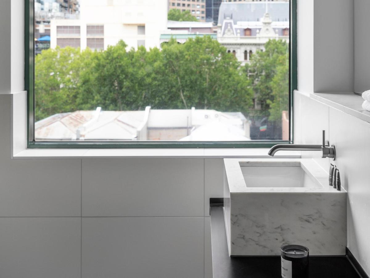 Lancemore Crossley St. Melbourne Exterior photo Bathroom