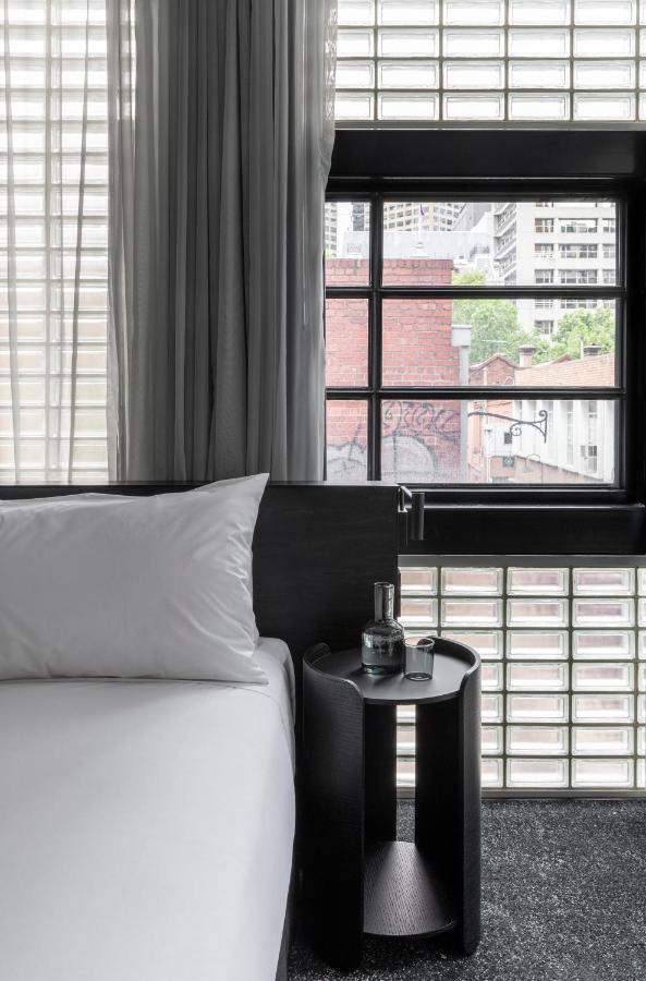 Lancemore Crossley St. Melbourne Exterior photo A room at the hotel