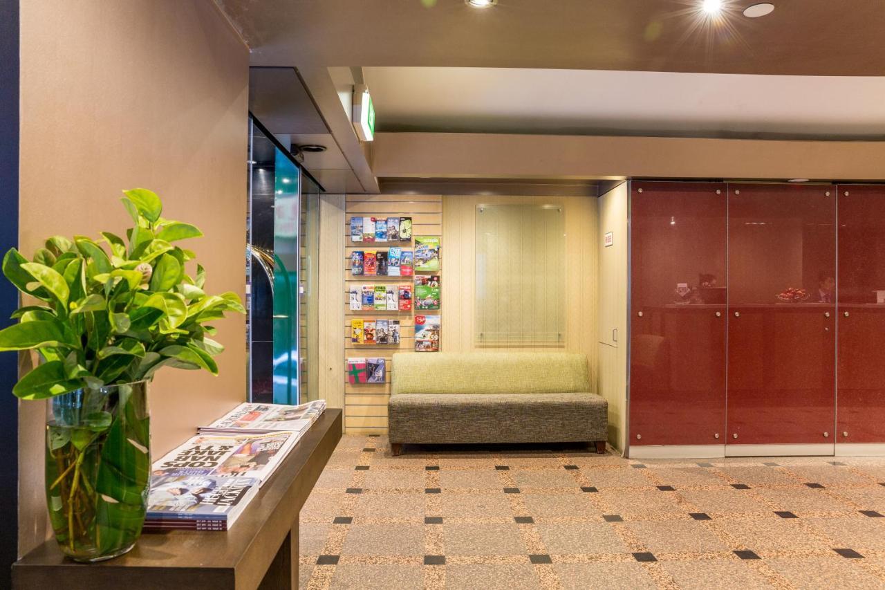 Lancemore Crossley St. Melbourne Exterior photo The lobby of the hotel