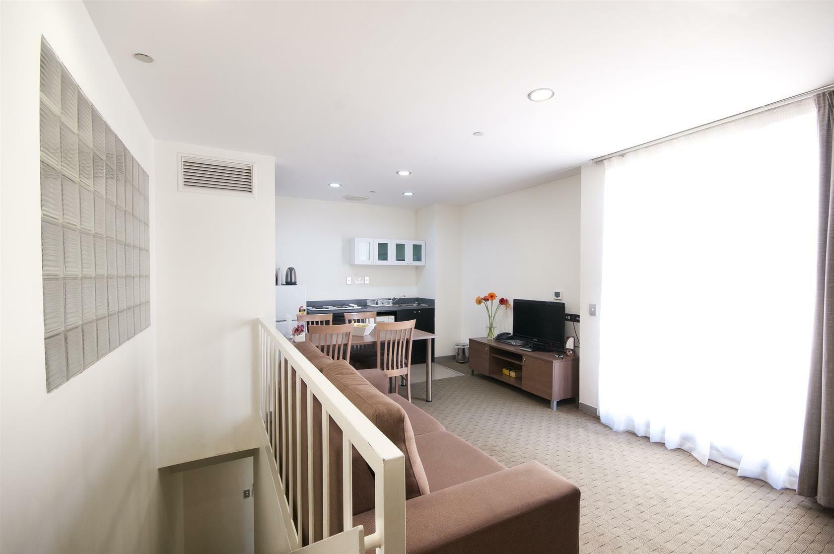 Lancemore Crossley St. Melbourne Exterior photo A typical apartment at the University of Western Australia